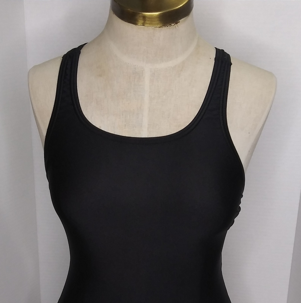 SPEEDO swinsuit blacks